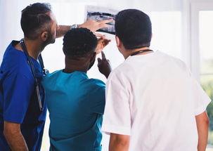 退休医生爆料视频大全,真实退休生活与医疗行业内幕大揭秘  第3张